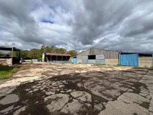 Photo 13- click for photo gallery